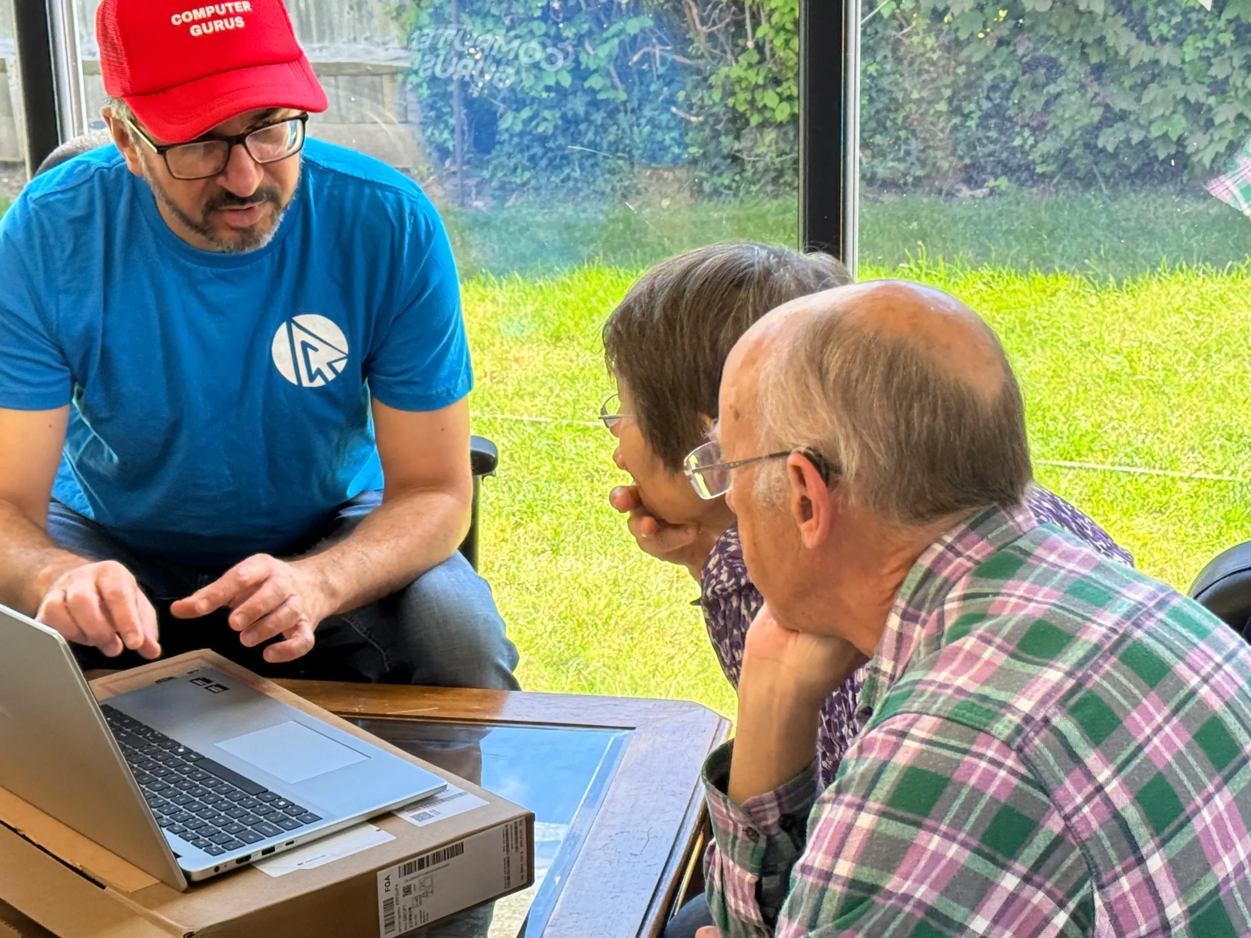 Helping-our-customers-in-home-scaled.webp